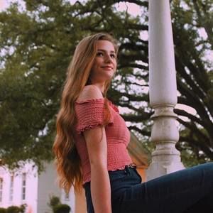 Meet your Posher, Hannah